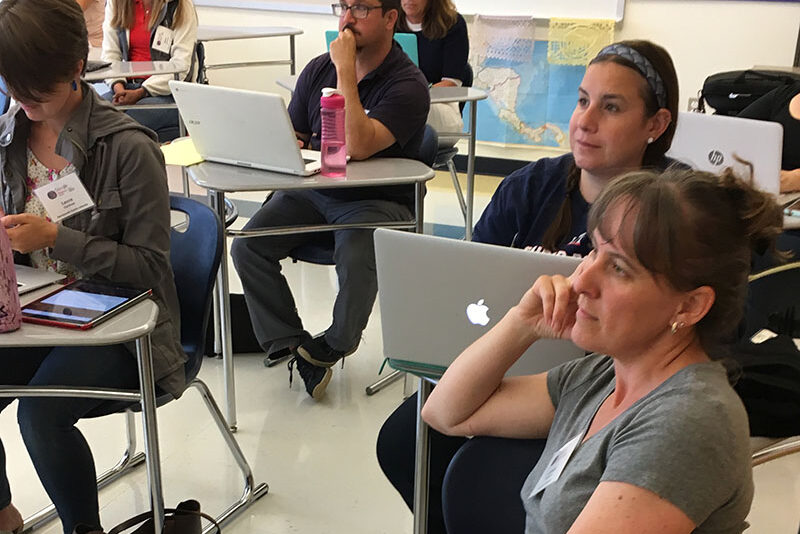 Teachers attending 快手兔仙啪啪视频 Professional Development